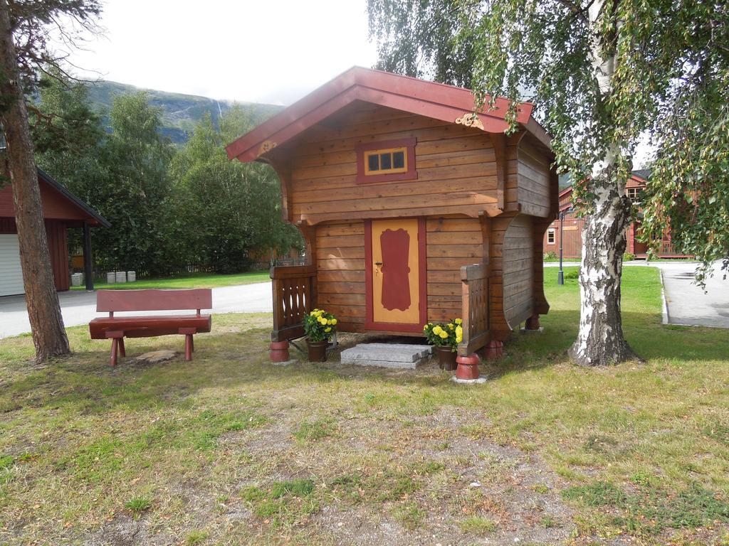 Отель Skjak Turistheim Экстерьер фото